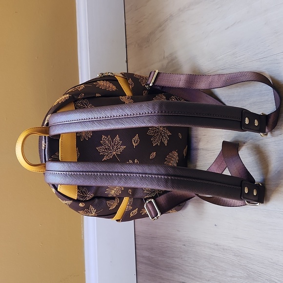 Loungefly Disney Winnie the pooh Autumn Leaves Mini Backpack - Picture 3 of 10